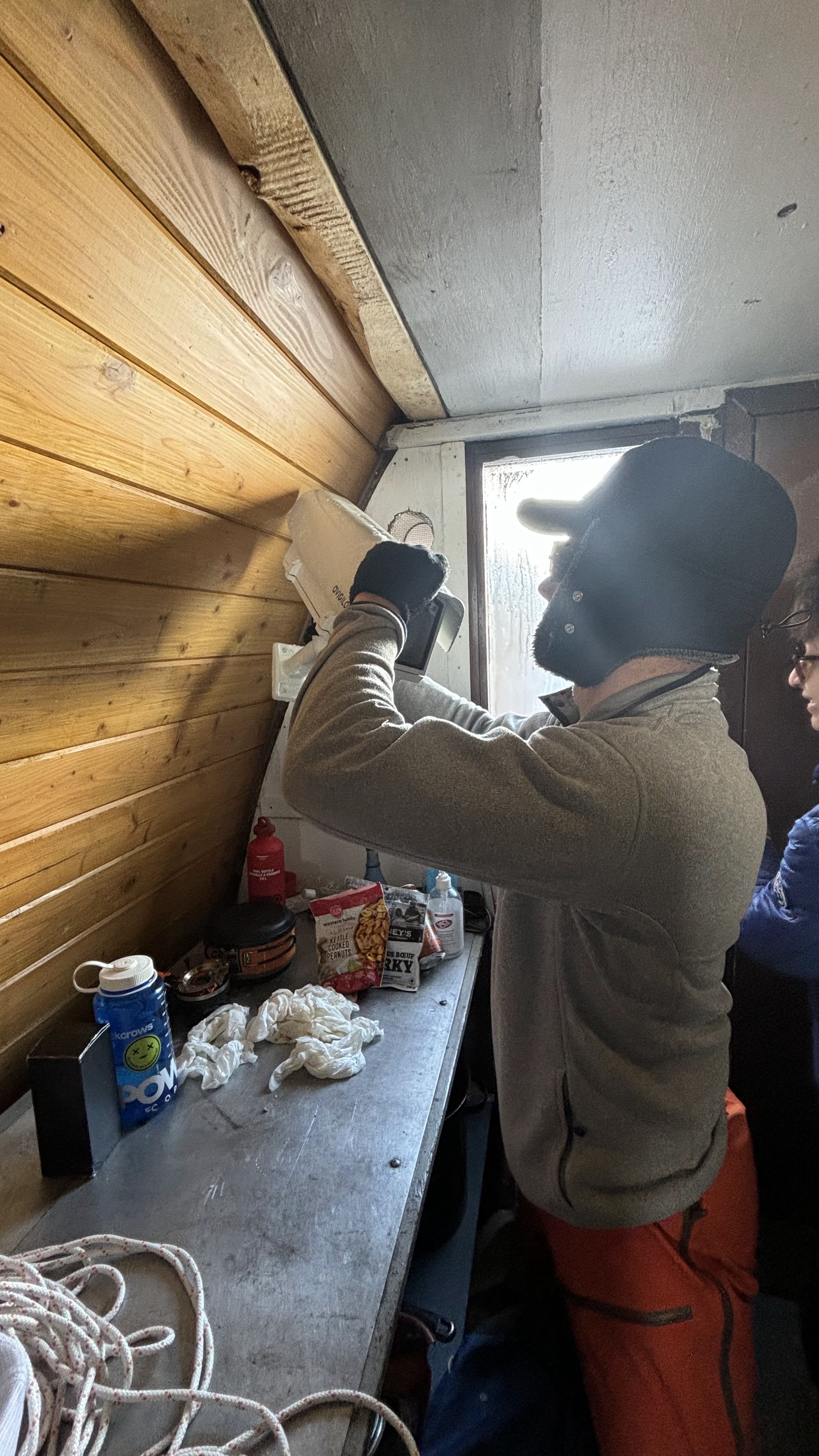 Burton Hut Inside